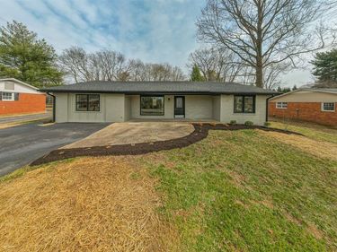 2720 Apache Drive , Bowling Green, KY 42104