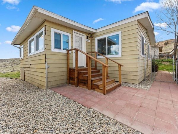 384 Loster Way, Sun Valley, NV 89433