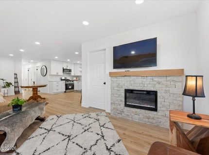 384 Loster Way, Sun Valley, NV 89433 Photo