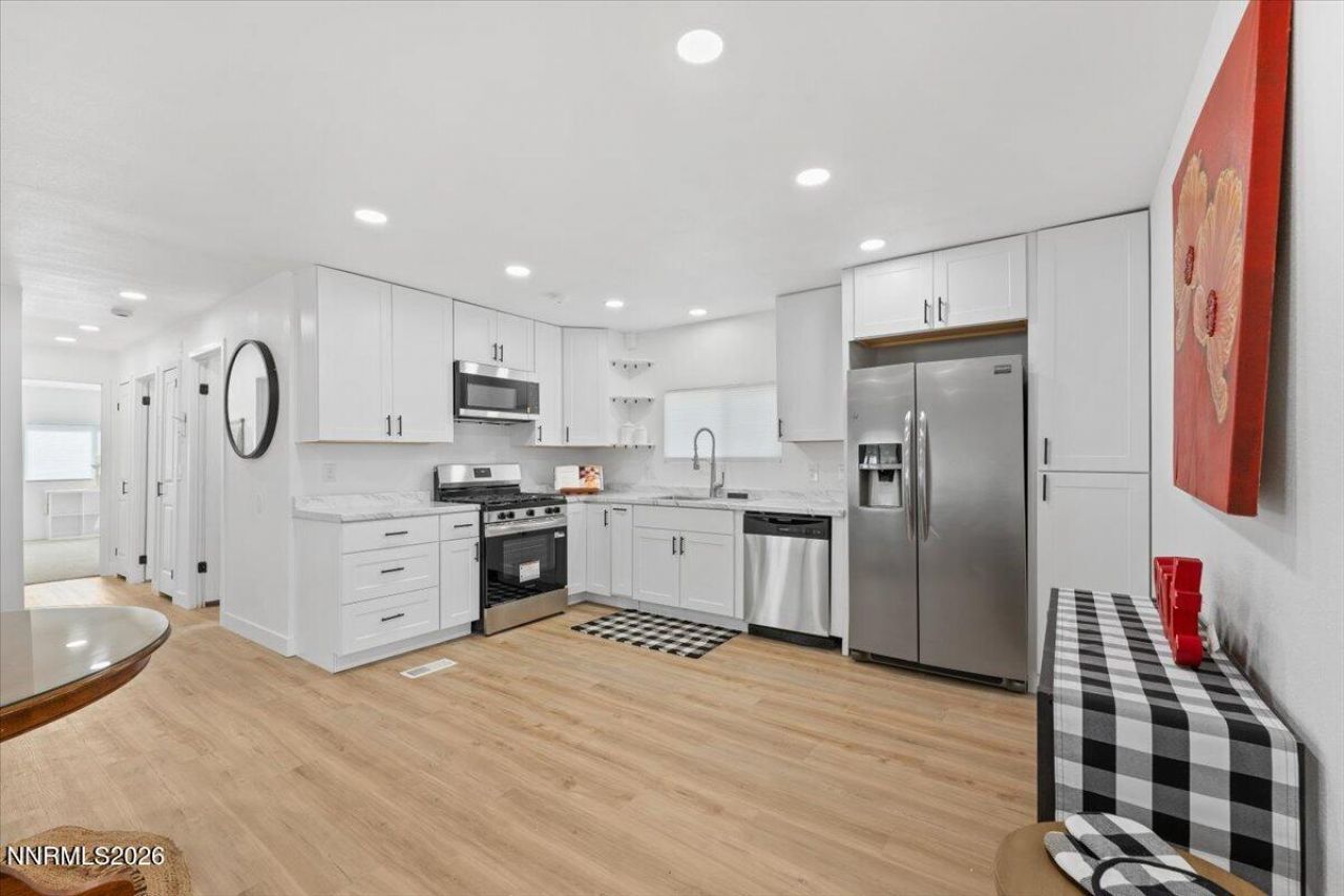 384 Loster Way, Sun Valley, NV 89433 Photo