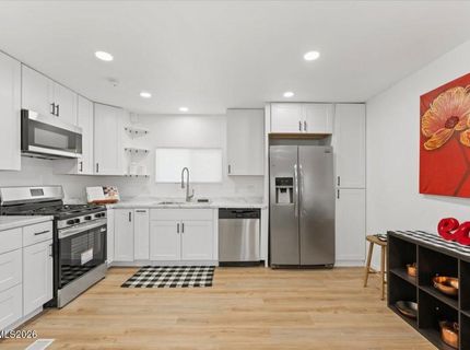 384 Loster Way, Sun Valley, NV 89433 Photo