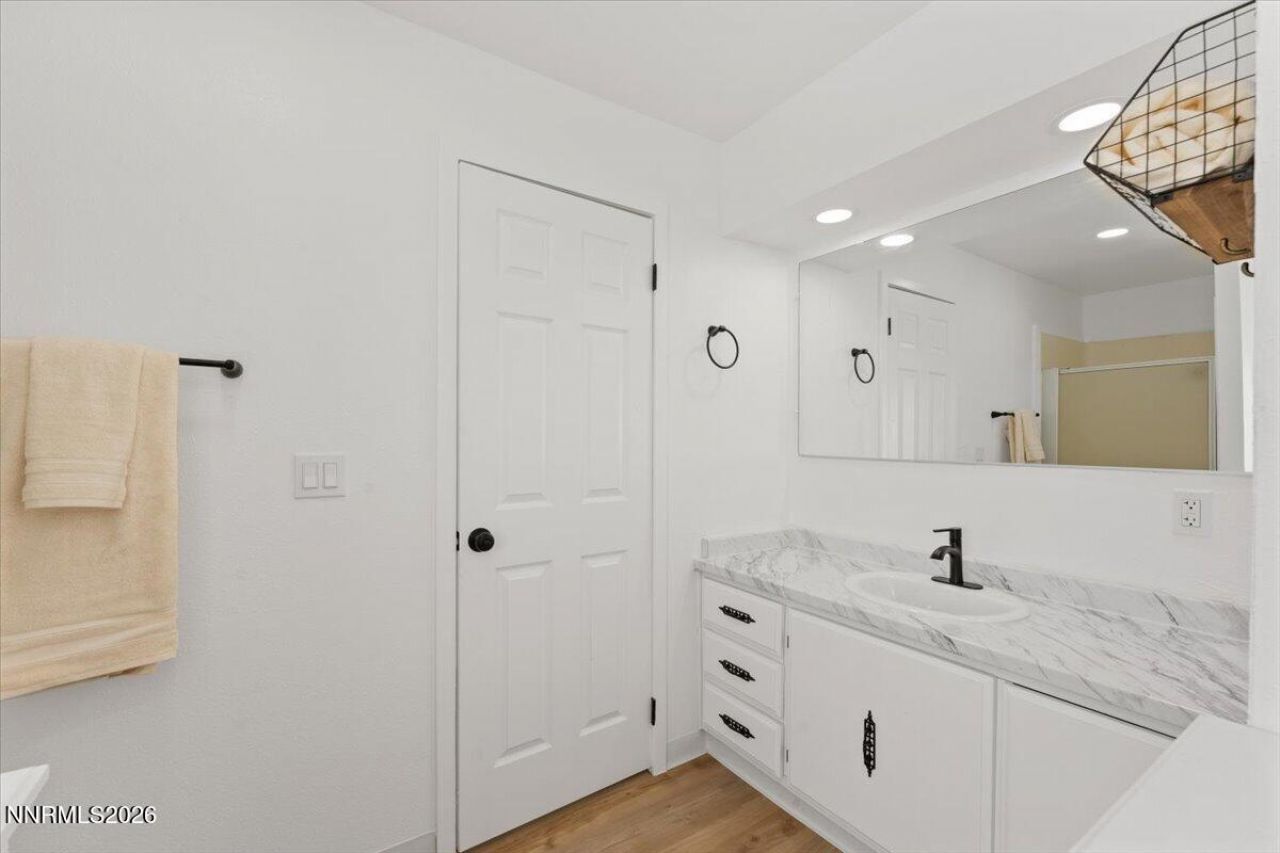 384 Loster Way, Sun Valley, NV 89433 Photo