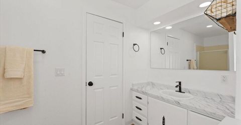 384 Loster Way, Sun Valley, NV 89433 Photo