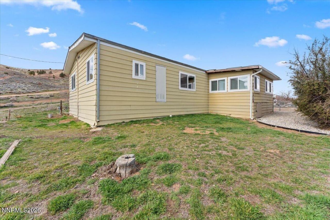 384 Loster Way, Sun Valley, NV 89433 Photo