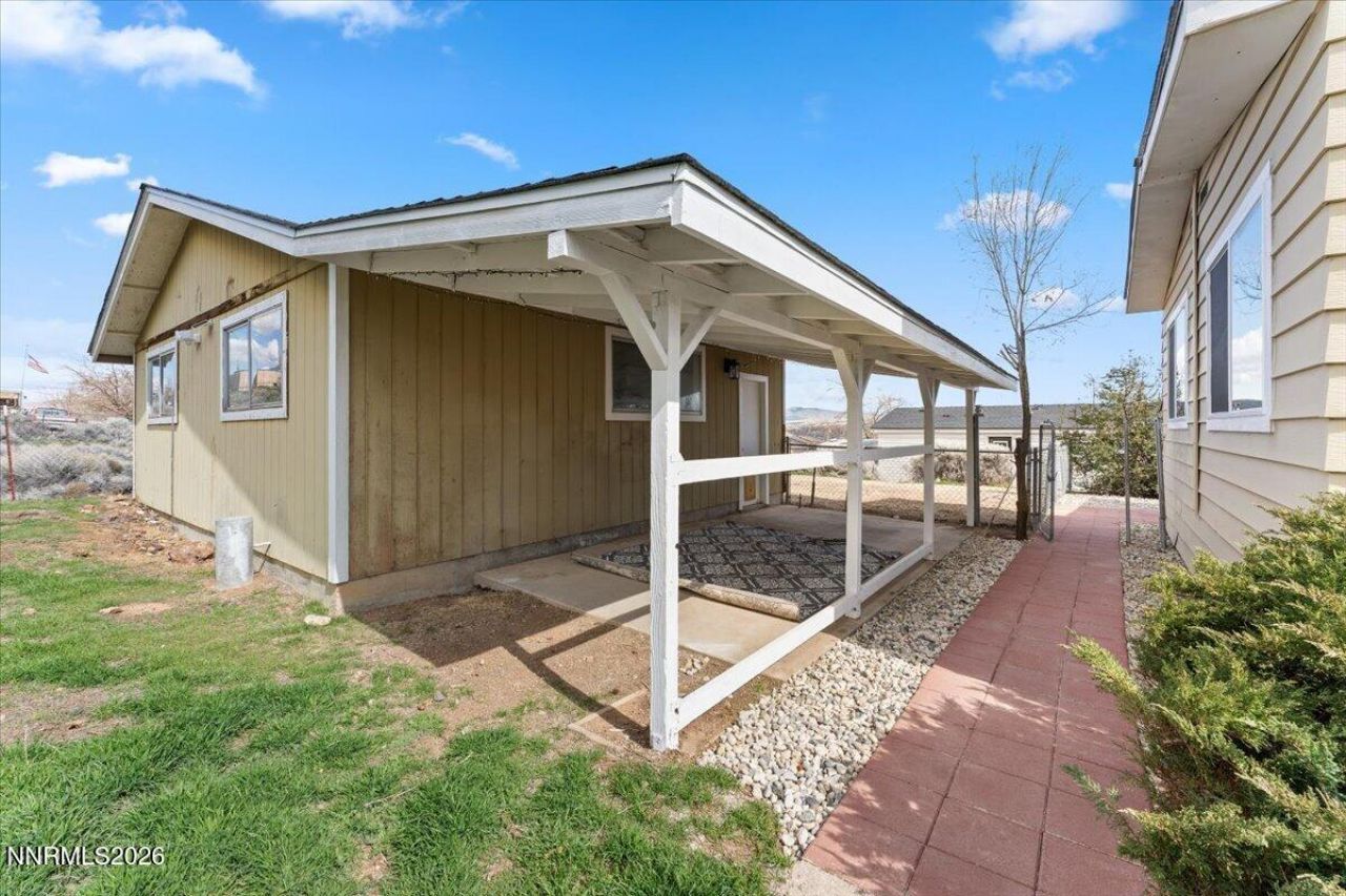 384 Loster Way, Sun Valley, NV 89433 Photo