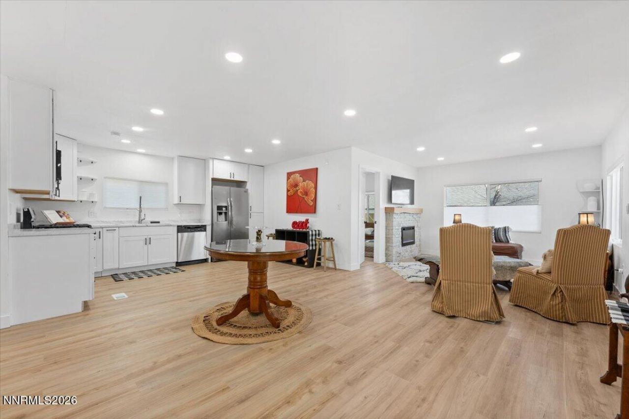 384 Loster Way, Sun Valley, NV 89433 Photo