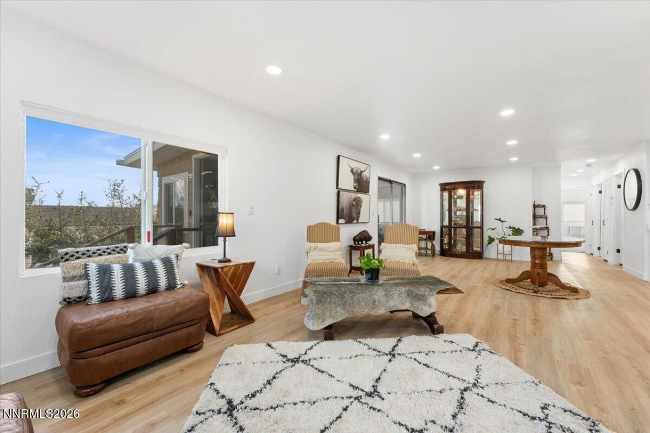 384 Loster Way, Sun Valley, NV 89433 Photo