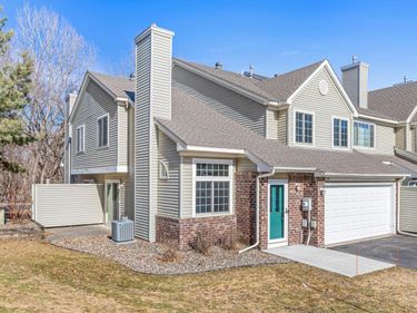 8759 Branson Drive, Unit 92, Inver Grove Heights, MN 55076