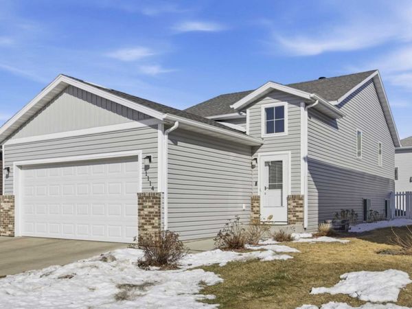 1114 22nd Avenue W, West Fargo, ND 58078
