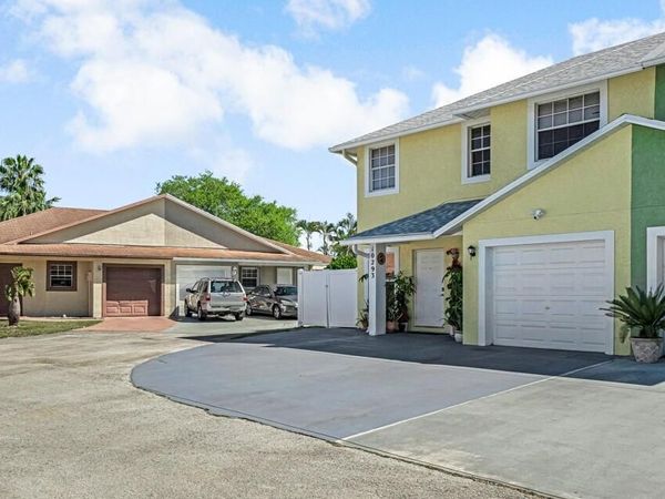 10293 Boynton Place Circle, Boynton Beach, FL 33437