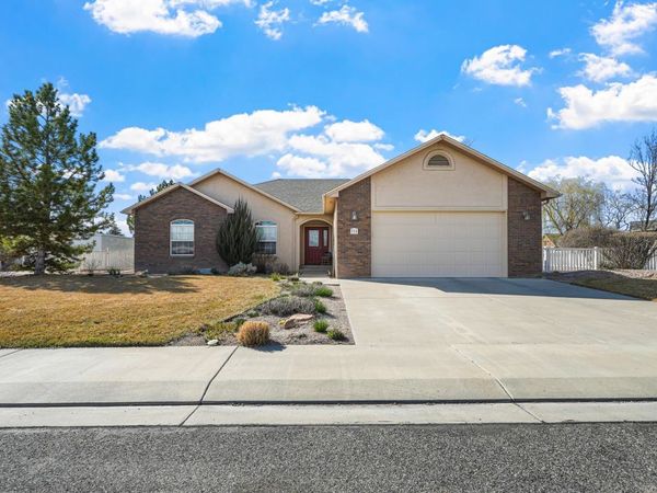 715 Lochwood Way, Grand Junction, CO 81505