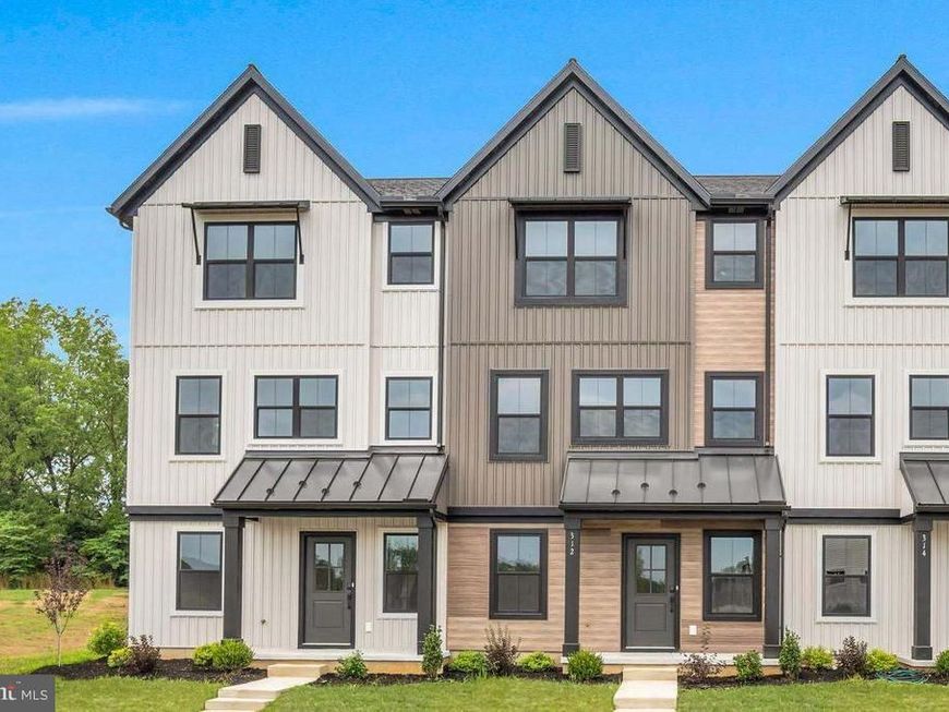 312 Flora Blvd, Annville, PA 17003 Main Photo