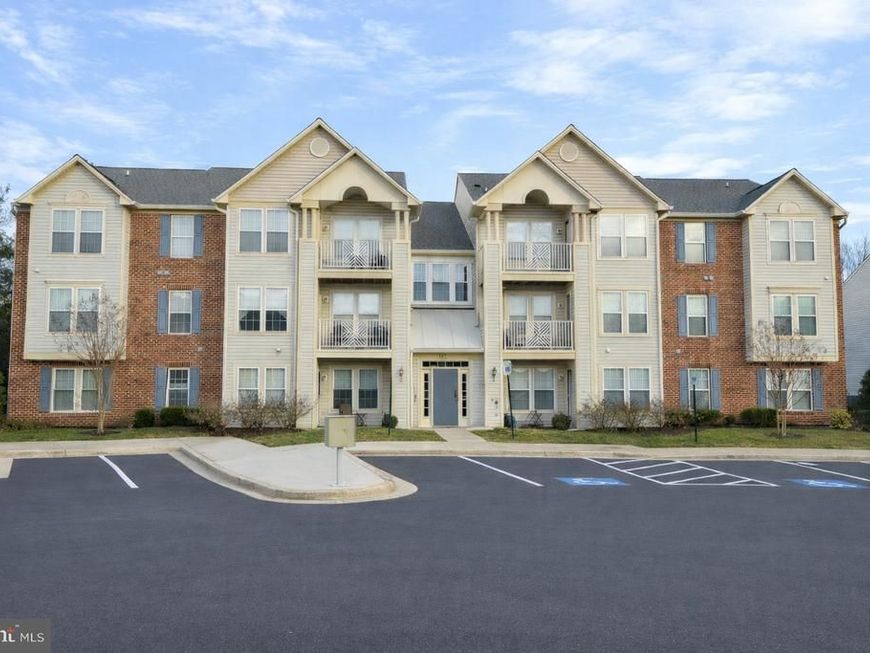 687 Winding Stream Way, Unit 304, Odenton, MD 21113 Main Photo