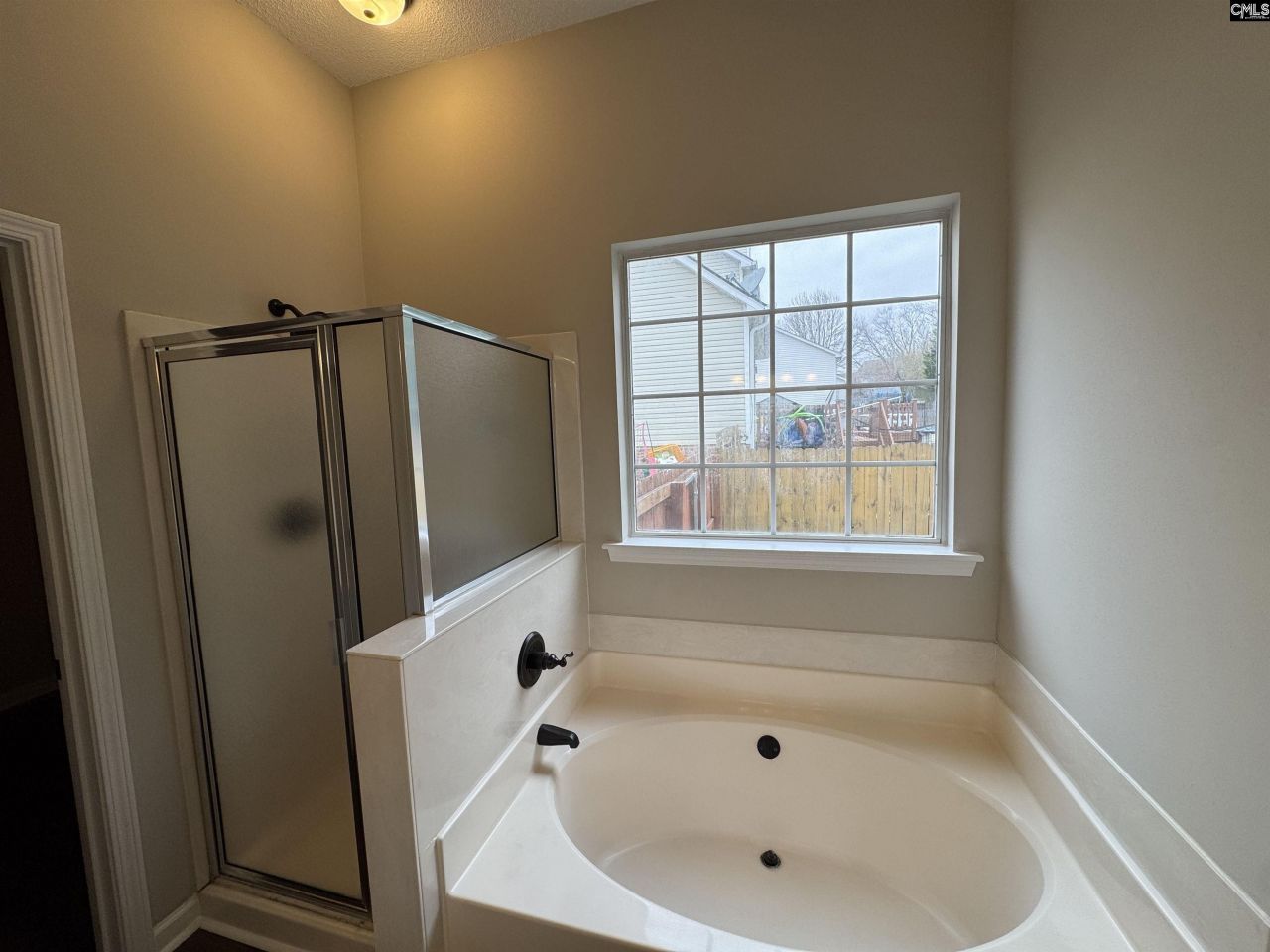 102 Wisteria Way  Photo 12