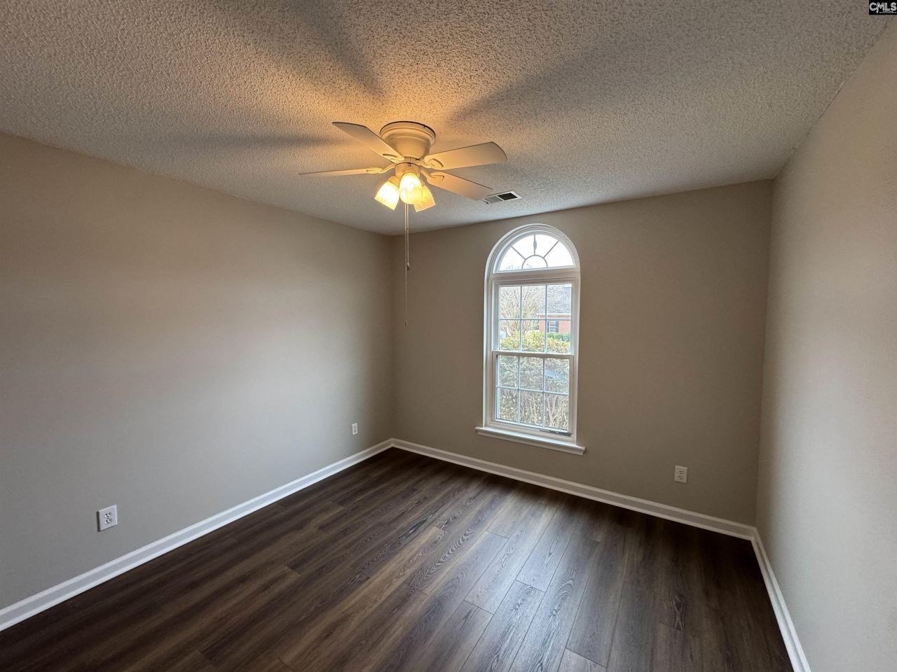 102 Wisteria Way  Photo 15