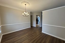 102 Wisteria Way  photo 4