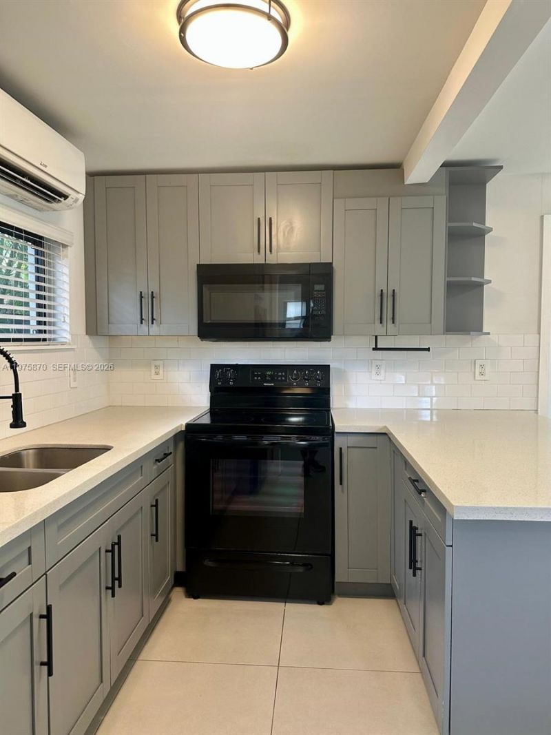 Please Call For Address, Unit D, Miami, FL 33181 Photo