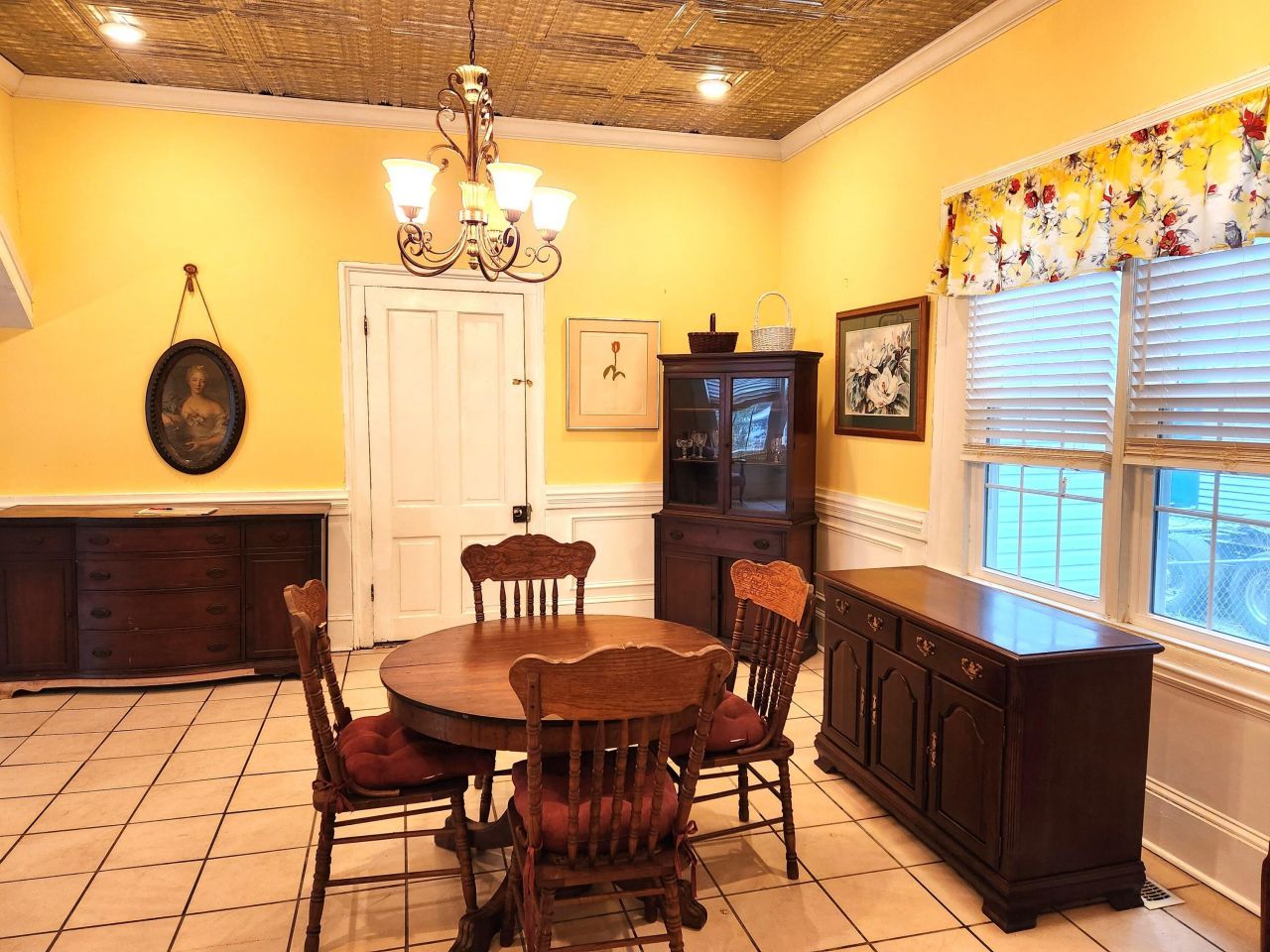 107 Whitridge Lane Photo 14