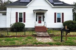 107 Whitridge Lane photo 4