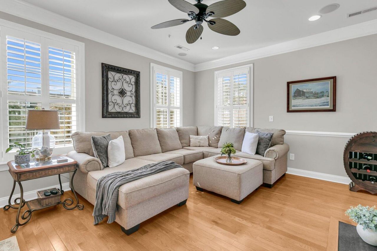 3552 Bagley Drive Photo 12