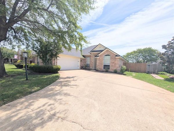 3306 Colonial Drive, Bossier City, LA 71111