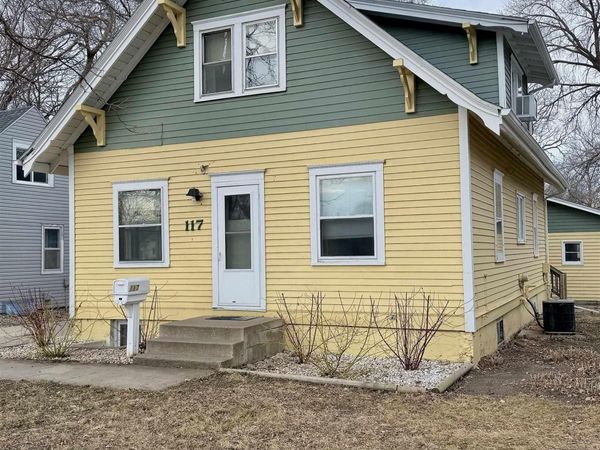 117 S Pine, Vermillion, SD 57069