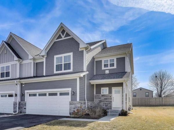 327 Lasalle Lane , Buffalo Grove, IL 60089