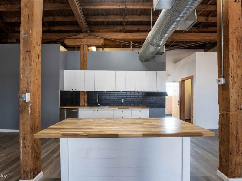 3849 E Lakeside Avenue , Unit 202, Cleveland, OH 44114 Photo 1