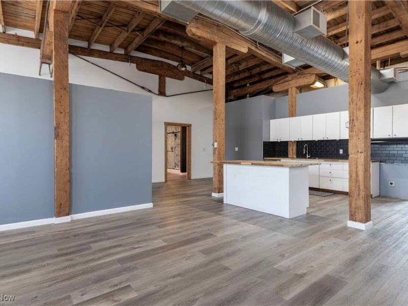 3849 E Lakeside Avenue , Unit 202, Cleveland, OH 44114 Photo 3