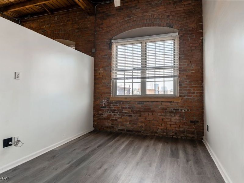 3849 E Lakeside Avenue , Unit 202, Cleveland, OH 44114 Photo 4