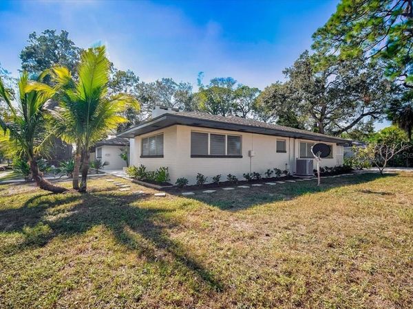 1223 COCOANUT AVENUE , SARASOTA, FL 34236