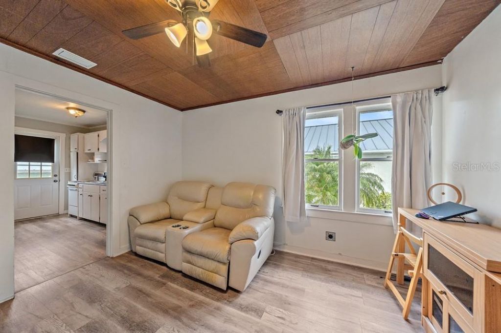 1126 Graber Avenue, Sarasota, FL 34237 Photo