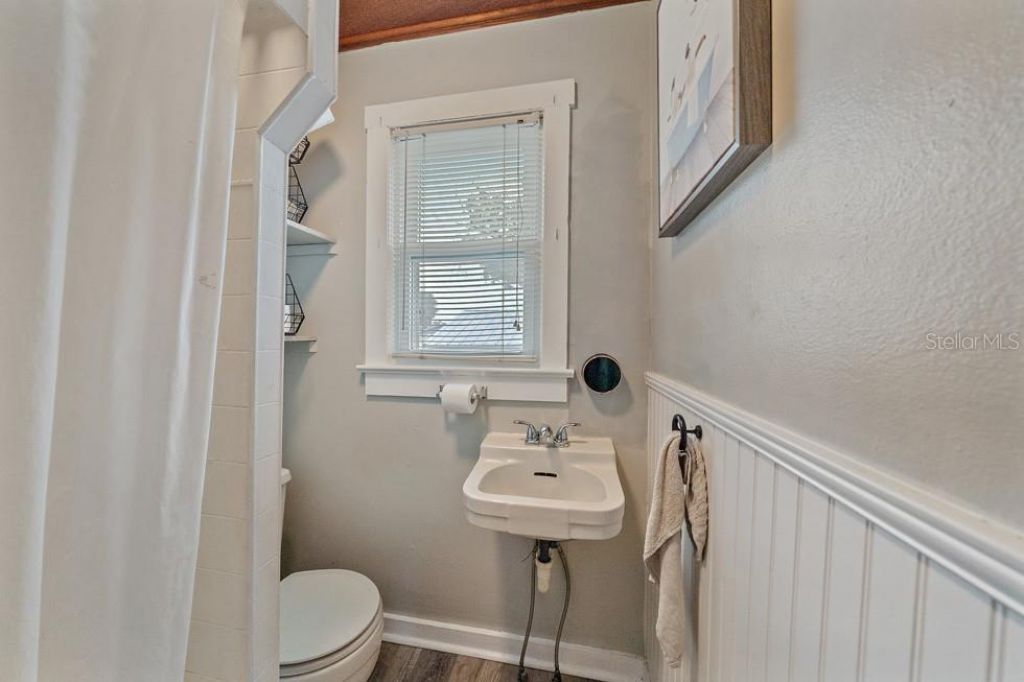 1126 Graber Avenue, Sarasota, FL 34237 Photo
