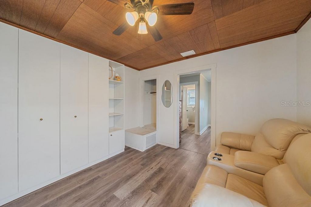 1126 Graber Avenue, Sarasota, FL 34237 Photo