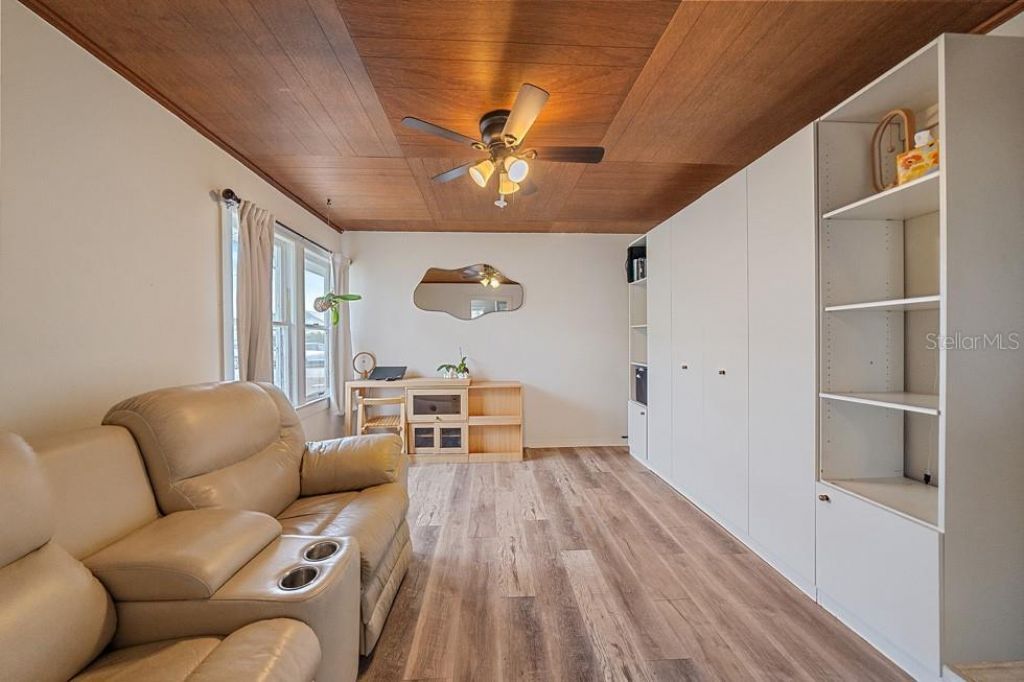 1126 Graber Avenue, Sarasota, FL 34237 Photo