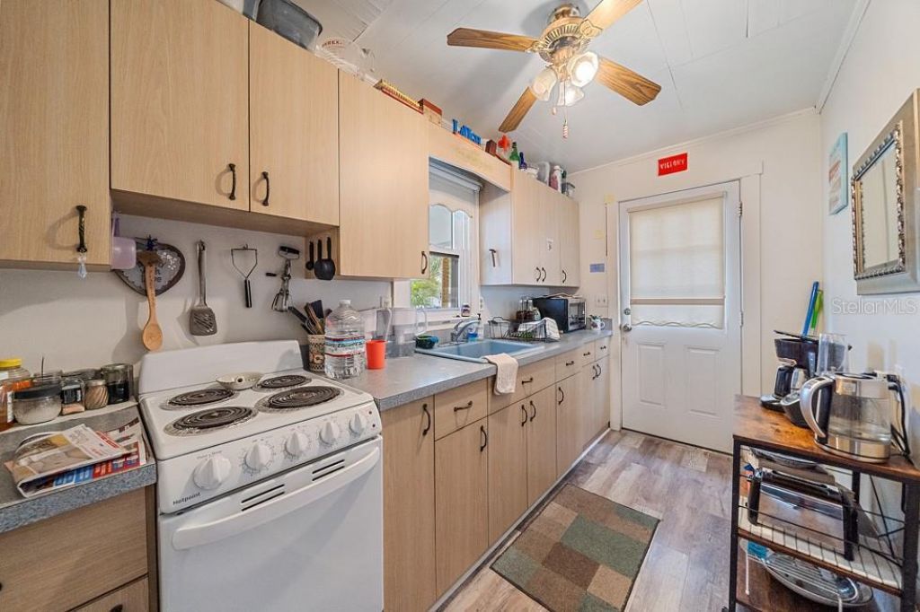 1126 Graber Avenue, Sarasota, FL 34237 Photo