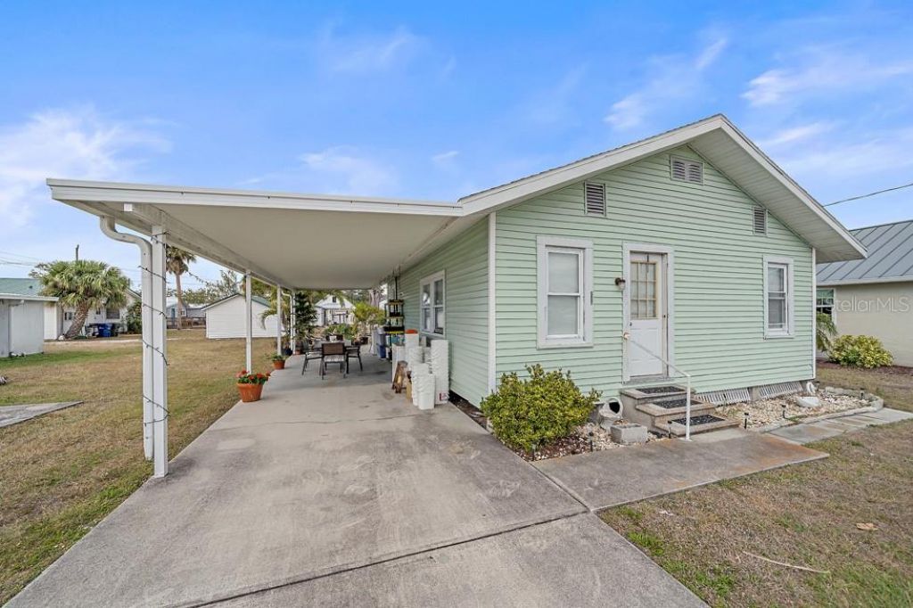 1126 Graber Avenue, Sarasota, FL 34237 Photo
