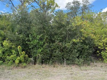 33 CHESHIRE STREET , PORT CHARLOTTE, FL 33953