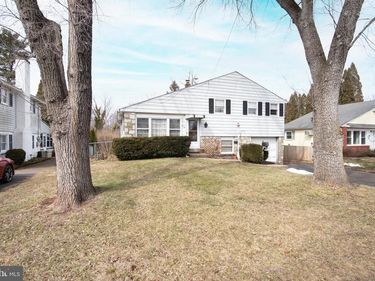 616 GREEN STREET, LANSDALE, PA 19446