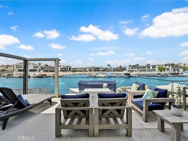 16397 Wimbledon Lane, Huntington Beach, CA 92649