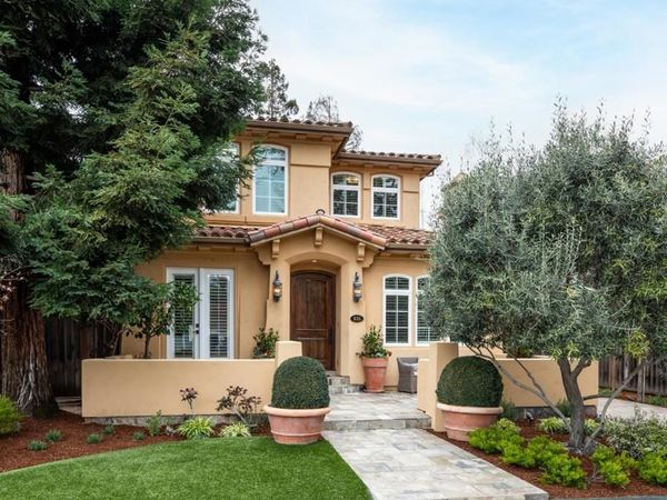 935 Lundy Lane, Los Altos, CA 94024