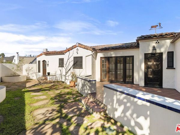 2901 Angus Street, Los Angeles, CA 90039