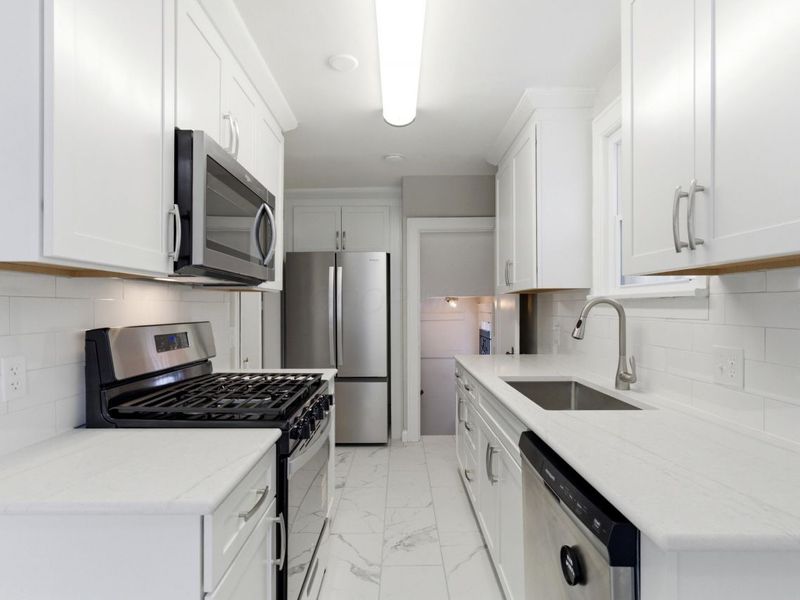 712 Chelsea Avenue, Columbus, OH 43209 Photo 12