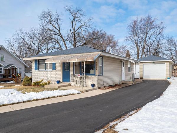 4604 Pleasant Street SE, Prior Lake, MN 55372