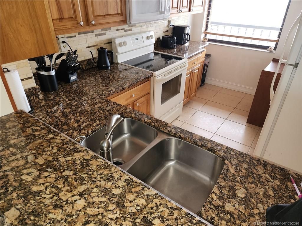 10680 S Ocean Drive, Unit 608, Jensen Beach, FL 34957 Photo