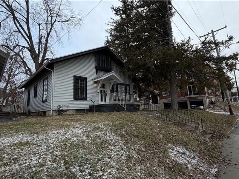 819 Princeton Drive, Dayton, OH 45406 Photo 2