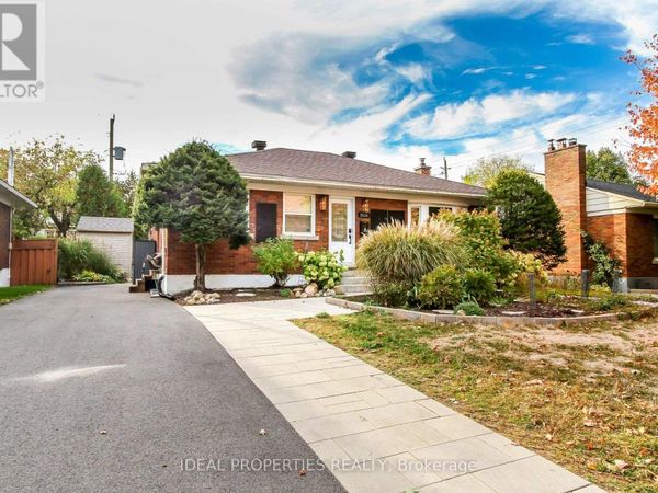 2034 Saunderson Drive, Unit A, Ottawa, ON K1G2E6