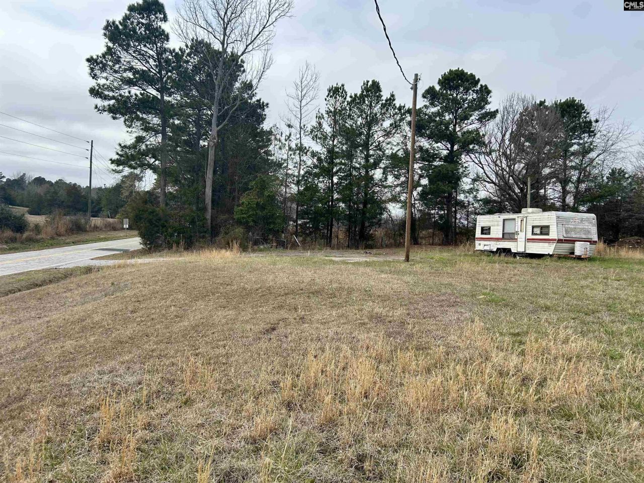 8353 Camp Welfare  Photo 6