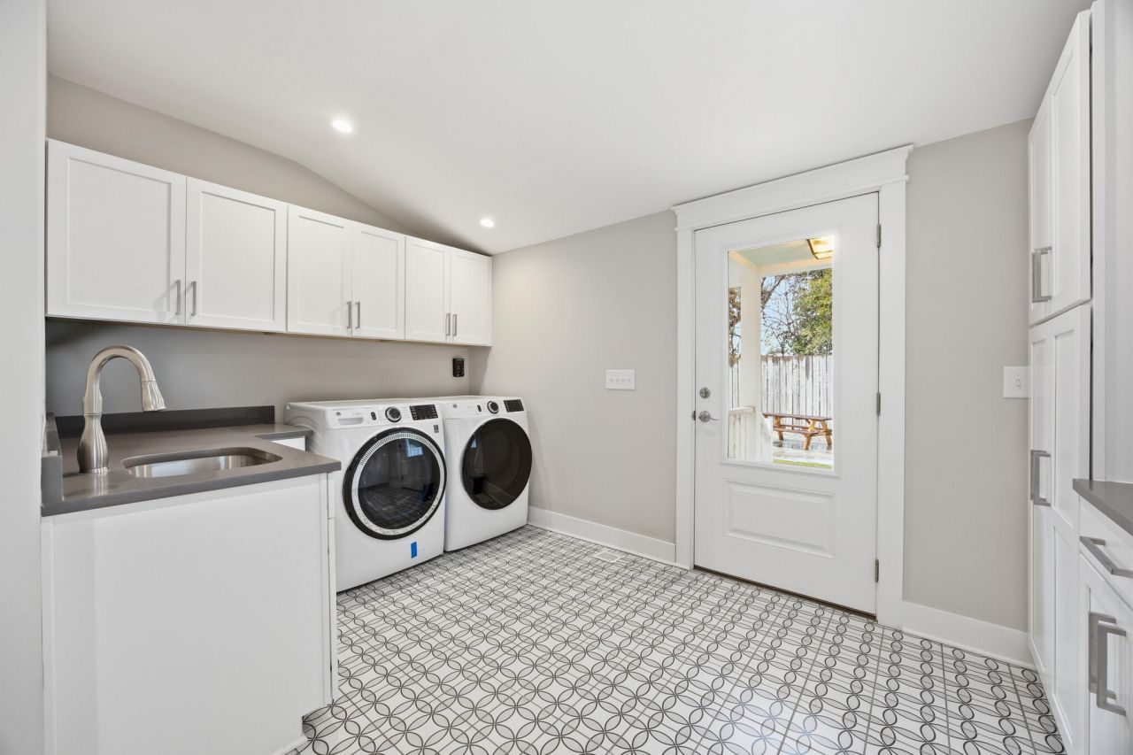 1173 Carter Avenue Photo 19