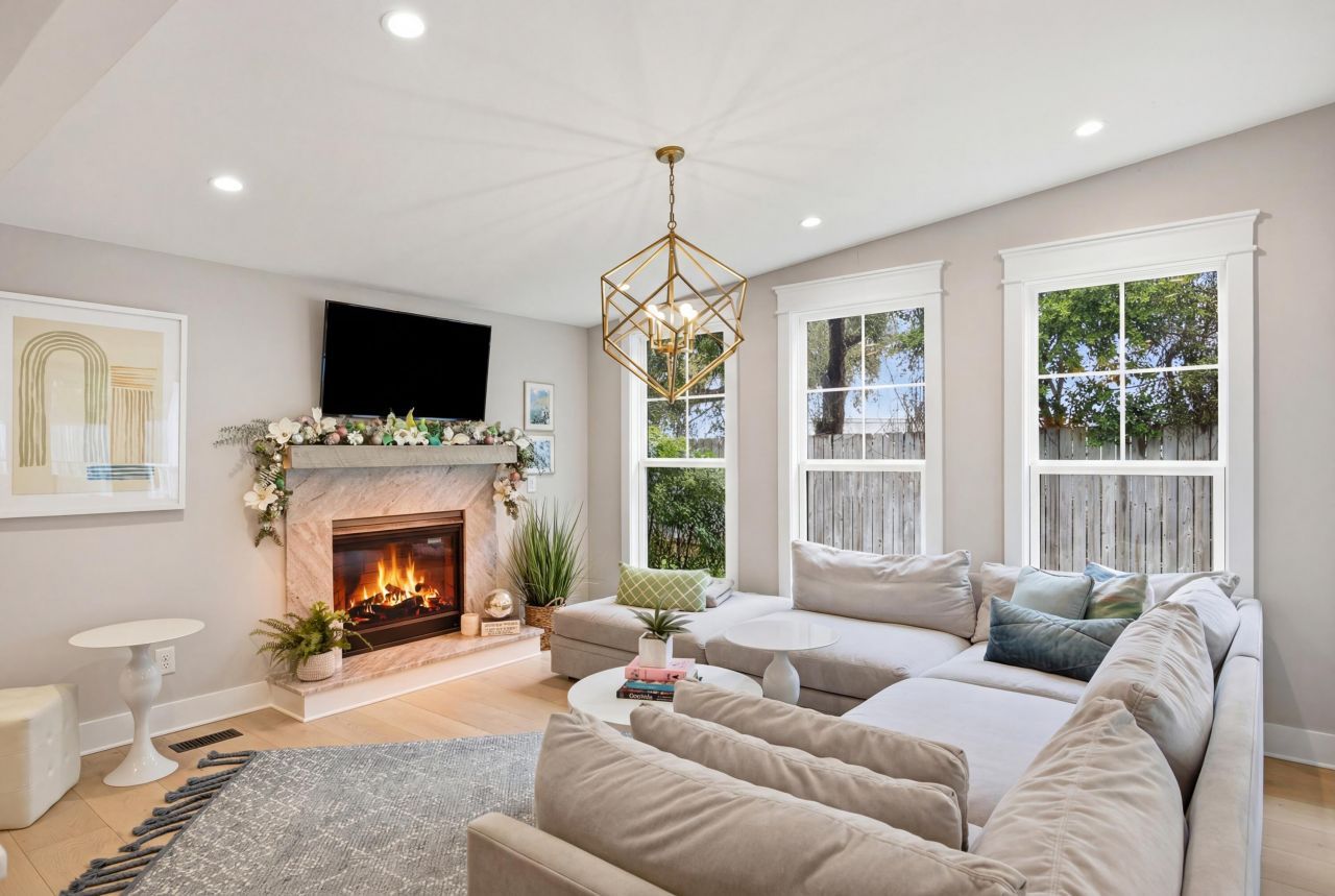 1173 Carter Avenue Photo 7